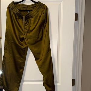 Men's Olive Green Drawstring Joggers - Relaxed Fit
